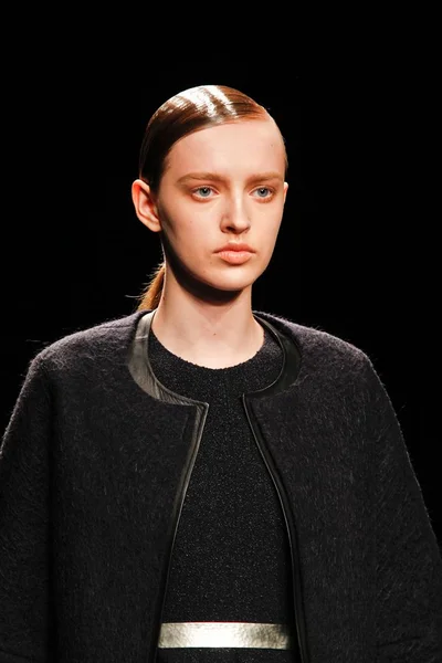 Look 1